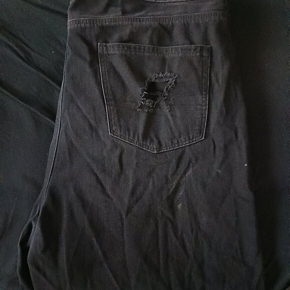 American Eagle Relaxed Mom Jean - Picture 4 of 10